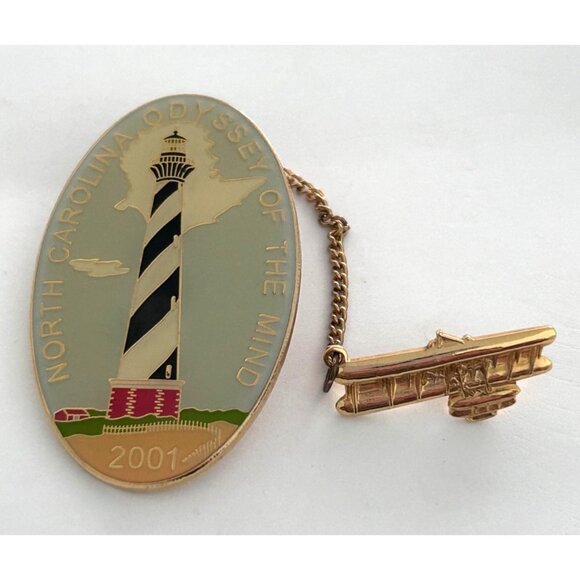 Vintage Odyssey of the Mind North Carolina Lighthouse OM OotM 2 Pin Set - Picture 1 of 3
